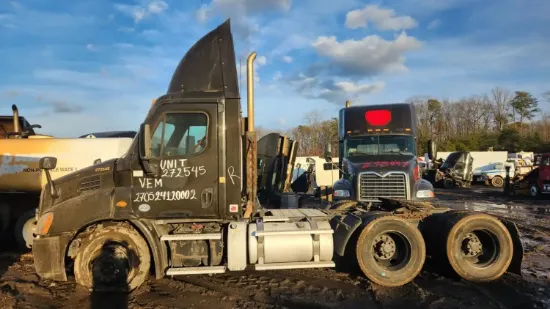 Picture of 2012-freightliner-cascadia-113-truck-tractor